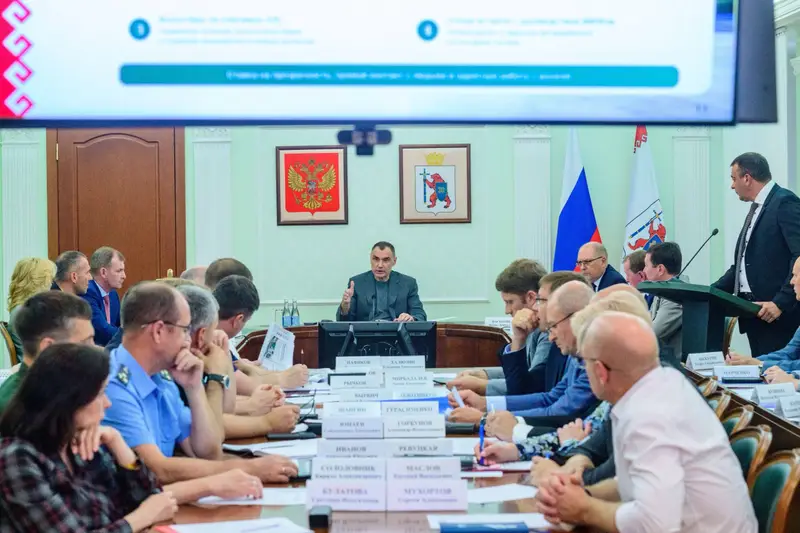 Юрий Зайцев провел оперштаб по ситуации с бензином, запущен бот «Топливо Марий Эл
